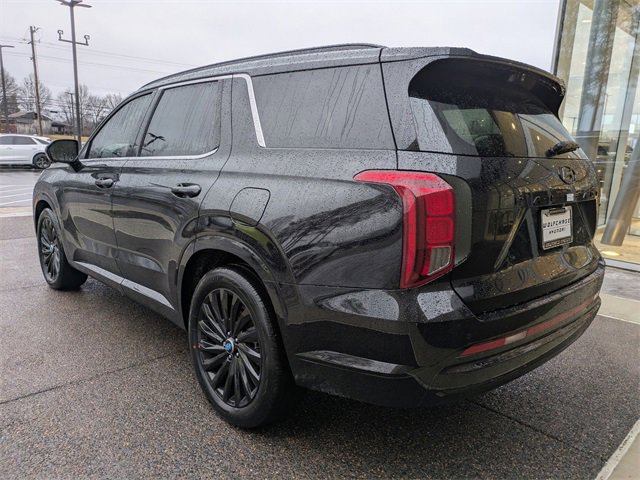 Used 2025 Hyundai Palisade Calligraphy image 3