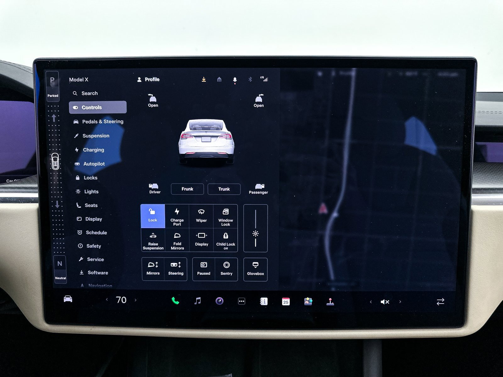 Used 2022 Tesla Model X Plaid image 23