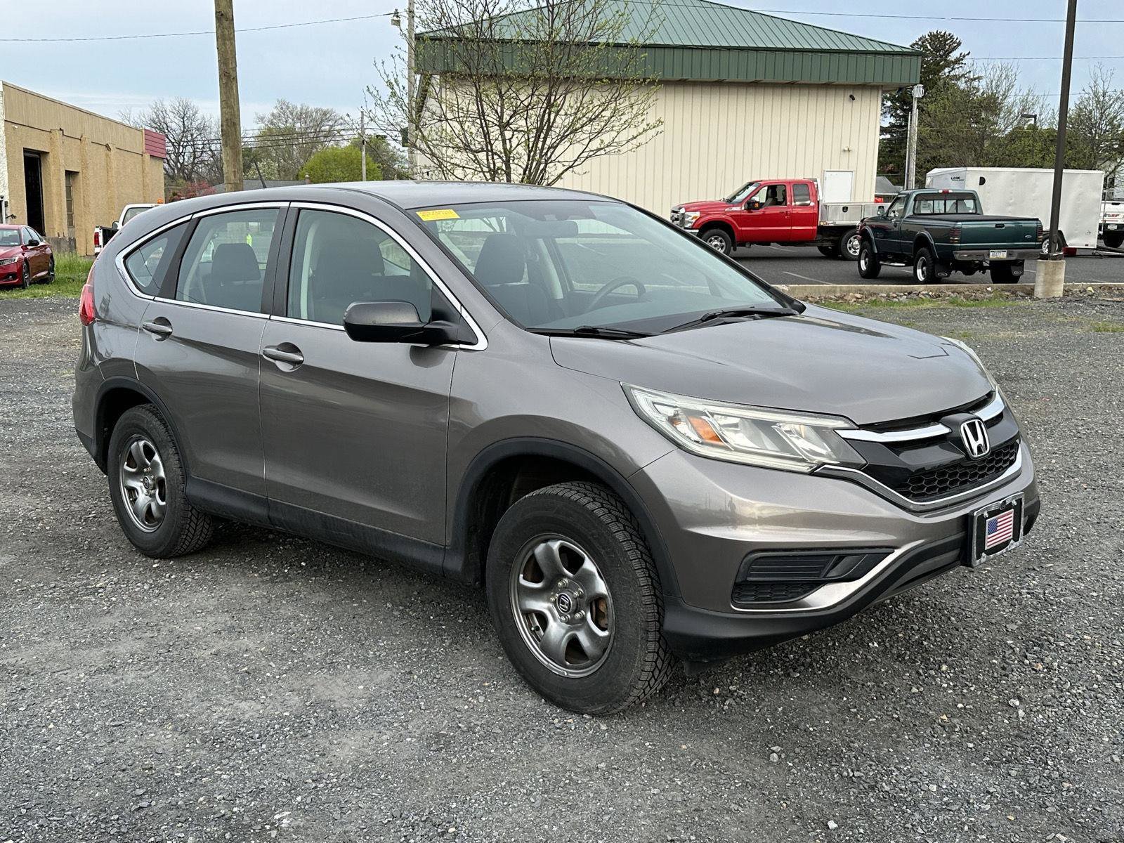 Used 2015 Honda CR-V LX image 2