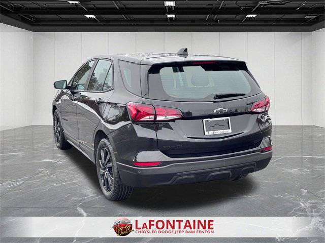 Used 2024 Chevrolet Equinox LS w/ Midnight Edition image 3