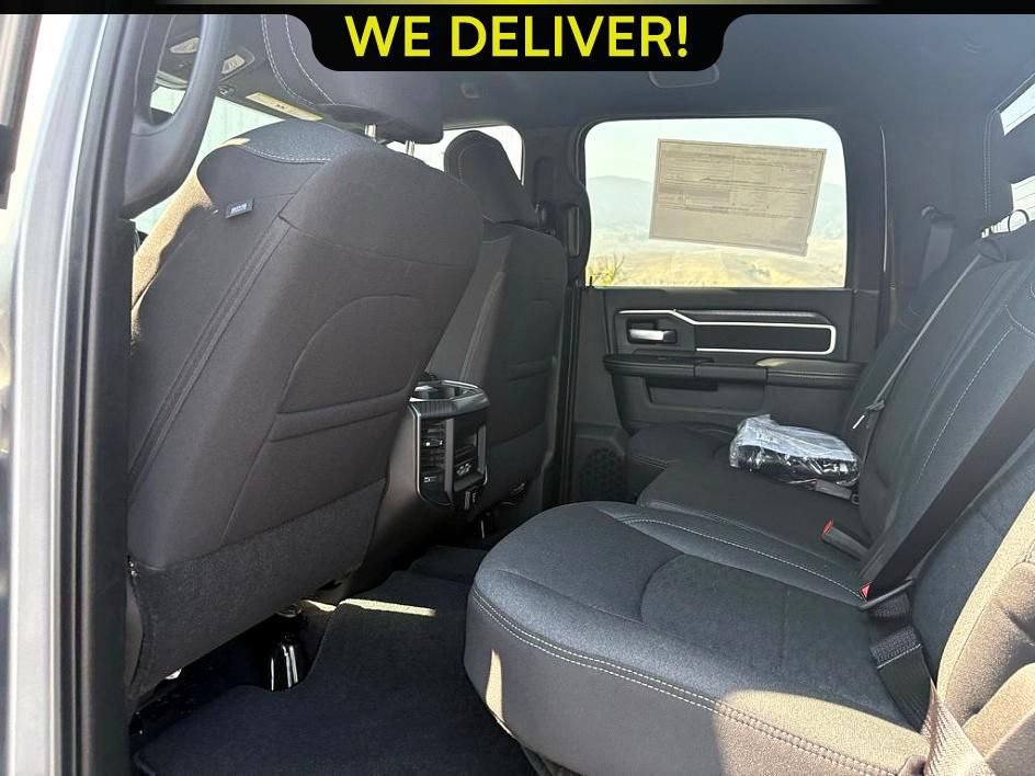 New 2026 RAM 3500 Big Horn AWD/4WD image 18