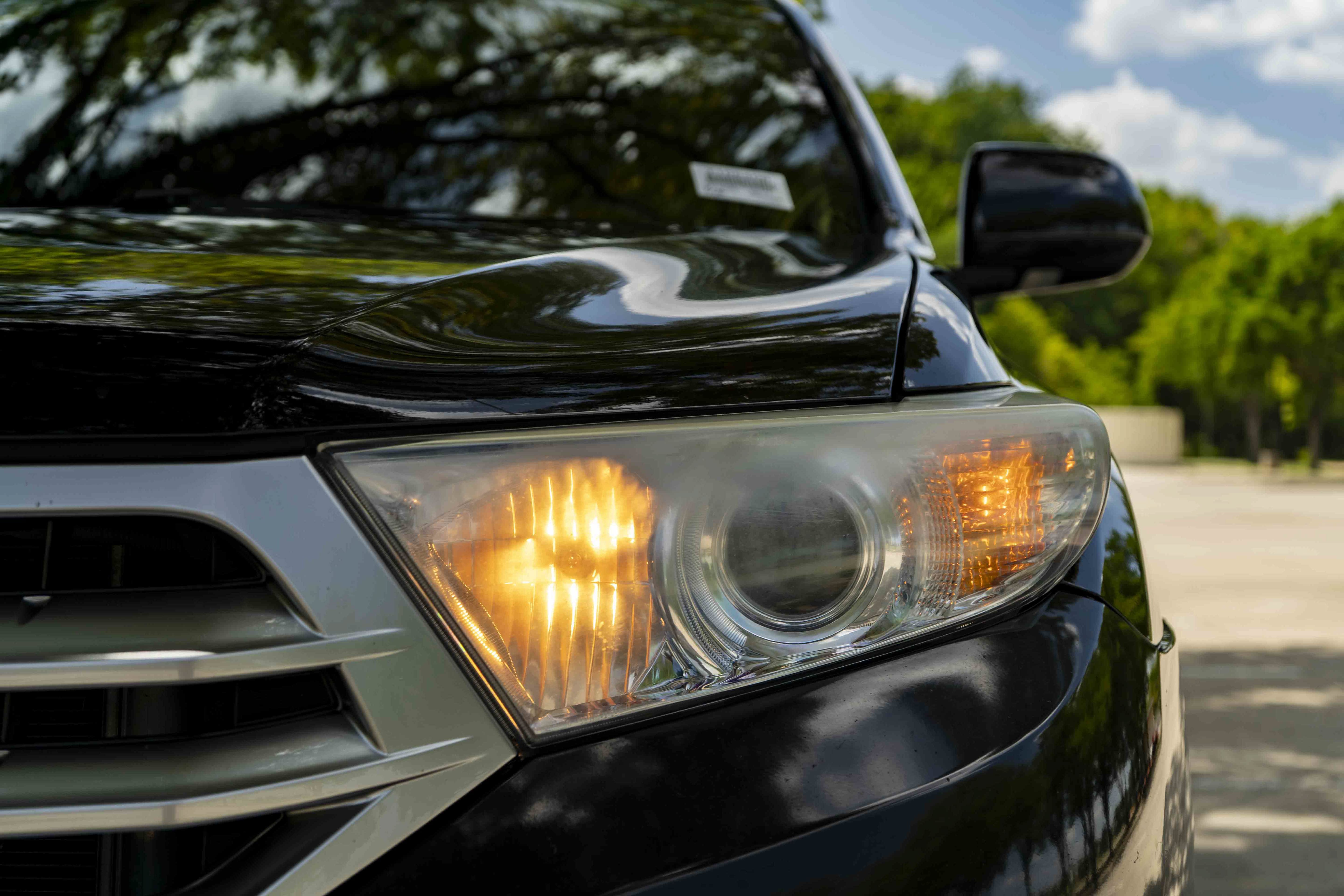 Used 2012 Toyota Highlander Limited FWD image 11