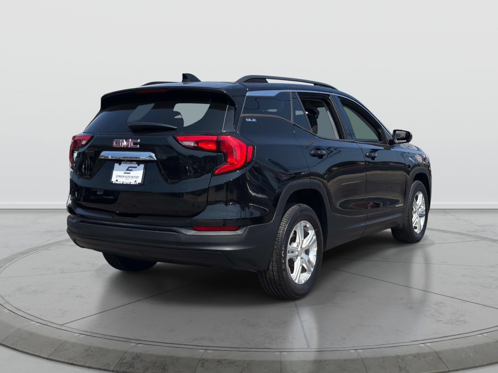 Used 2020 GMC Terrain SLE w/ Driver Convenience Package AWD/4WD image 7
