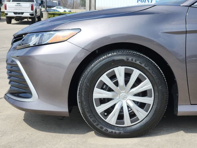 Used 2024 Toyota Camry LE image 17