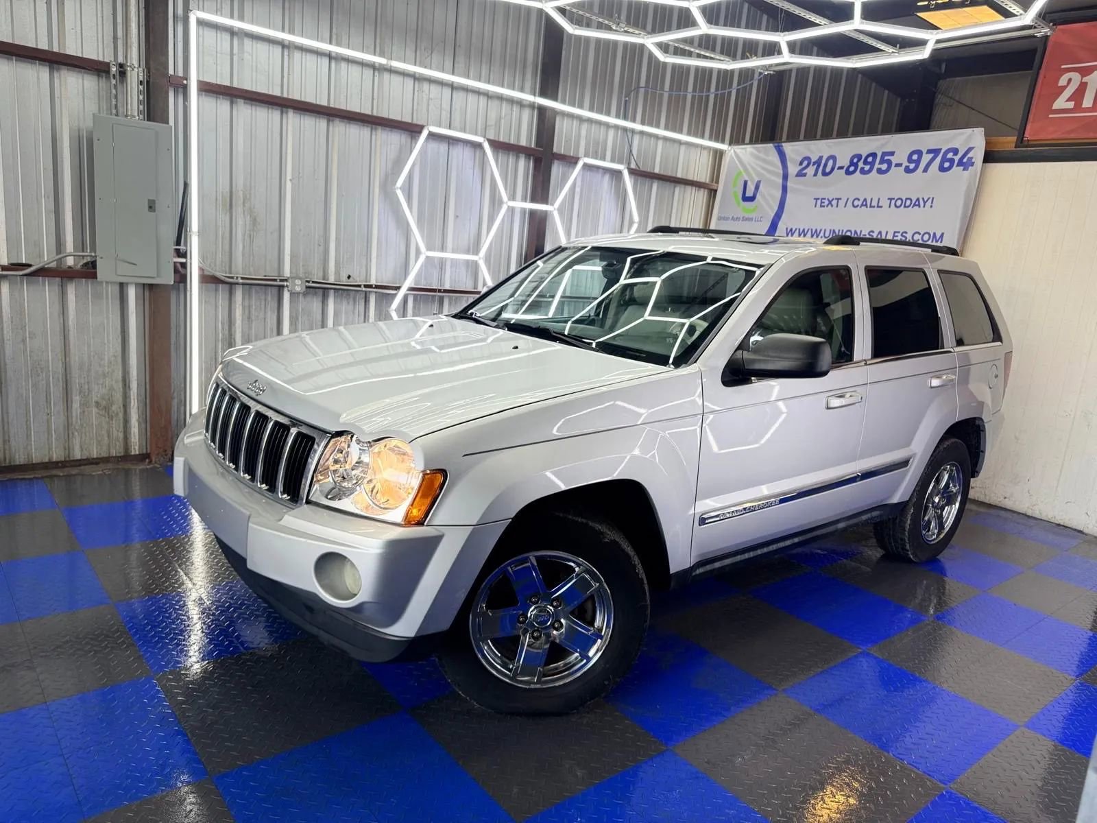 Used 2007 Jeep Grand Cherokee Limited image 8