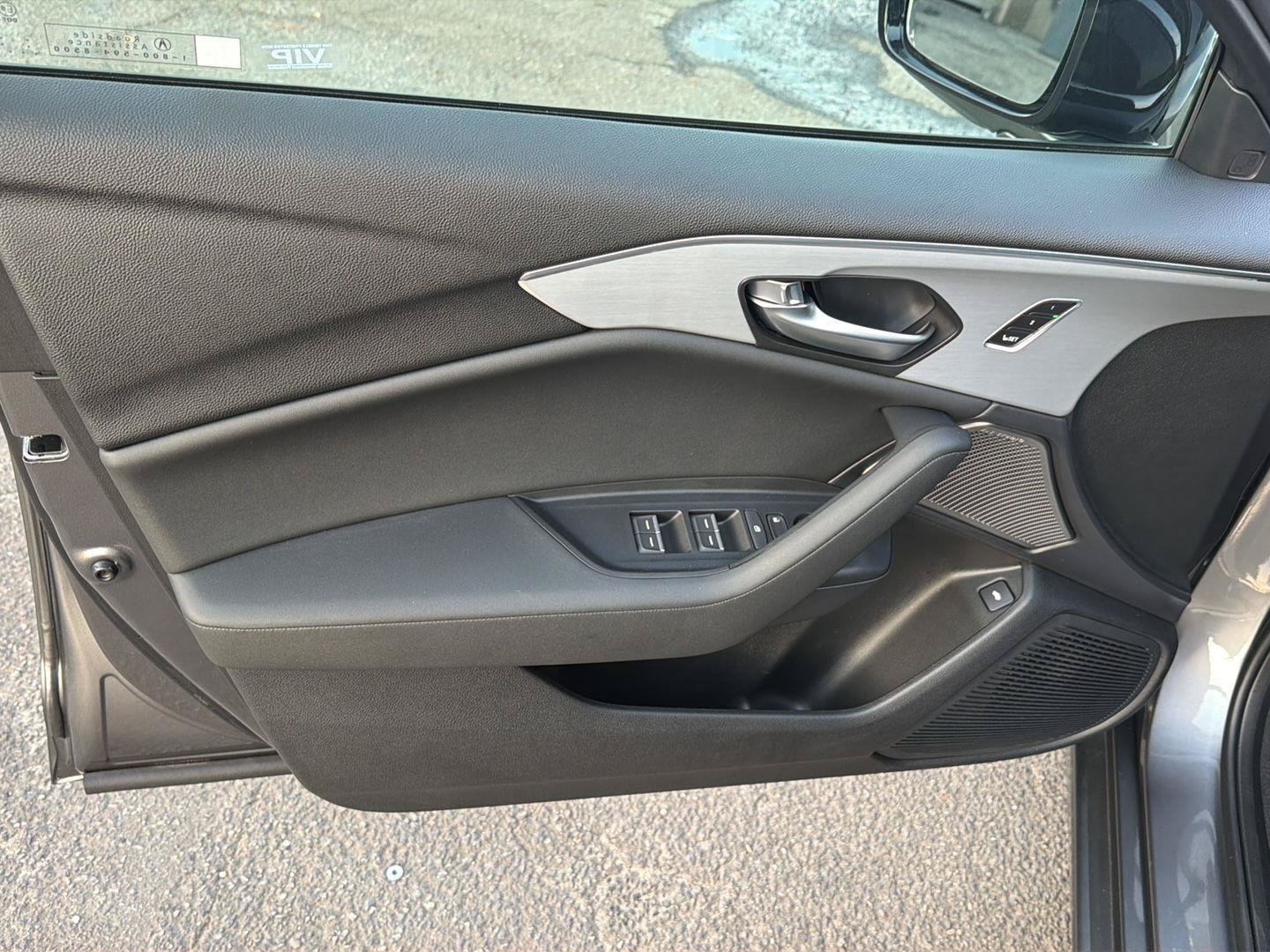 Used 2025 Acura TLX w/ Technology Package FWD image 16