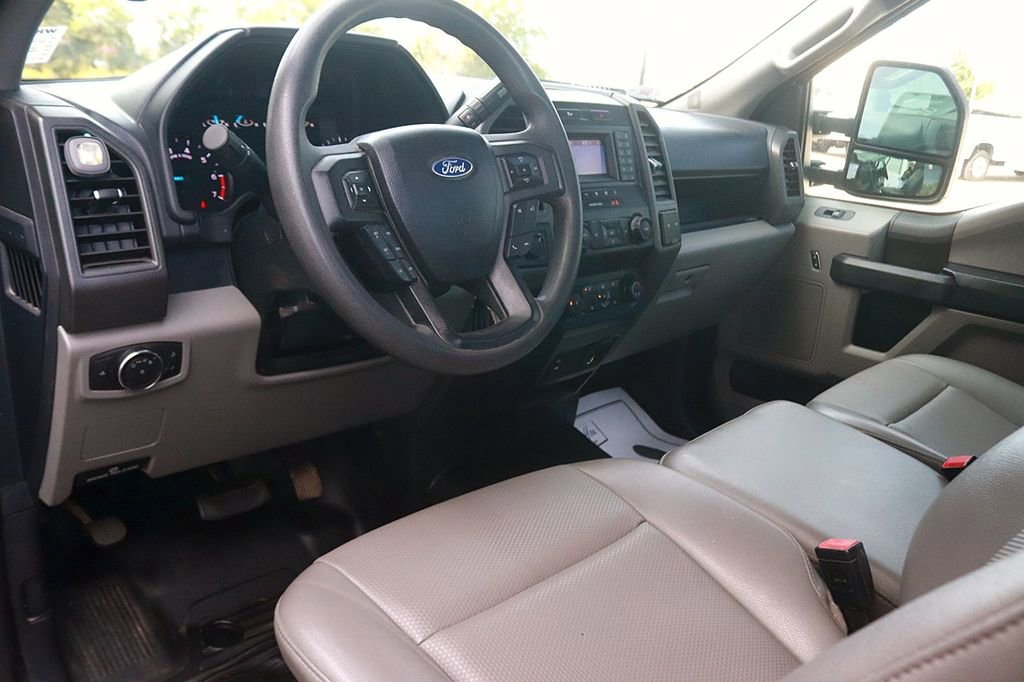 Used 2022 Ford F250 XL w/ Power Equipment Group image 14