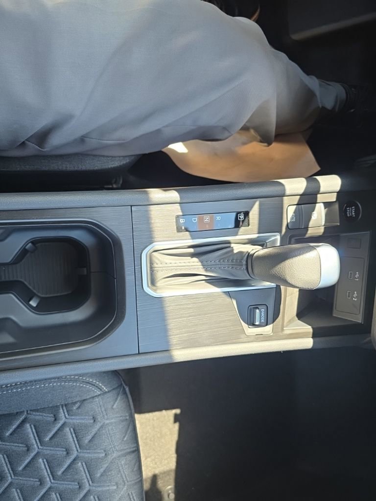 New 2026 Nissan Kicks SV image 25