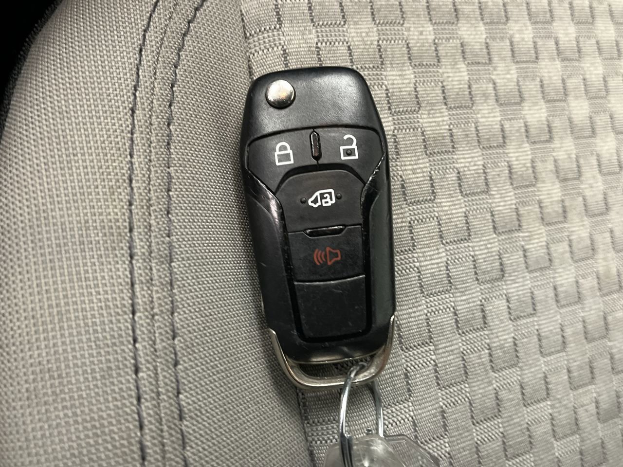 Certified 2023 Ford Transit Connect XLT image 19