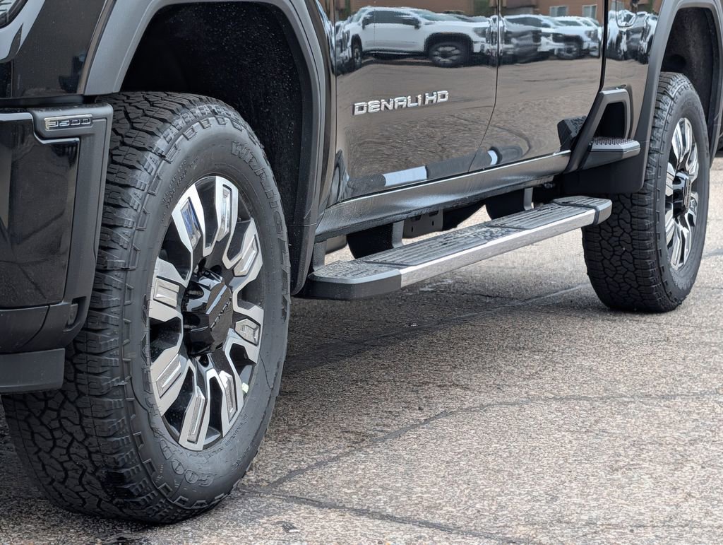 New 2026 GMC Sierra 3500 Denali w/ Denali Reserve Package AWD/4WD image 6