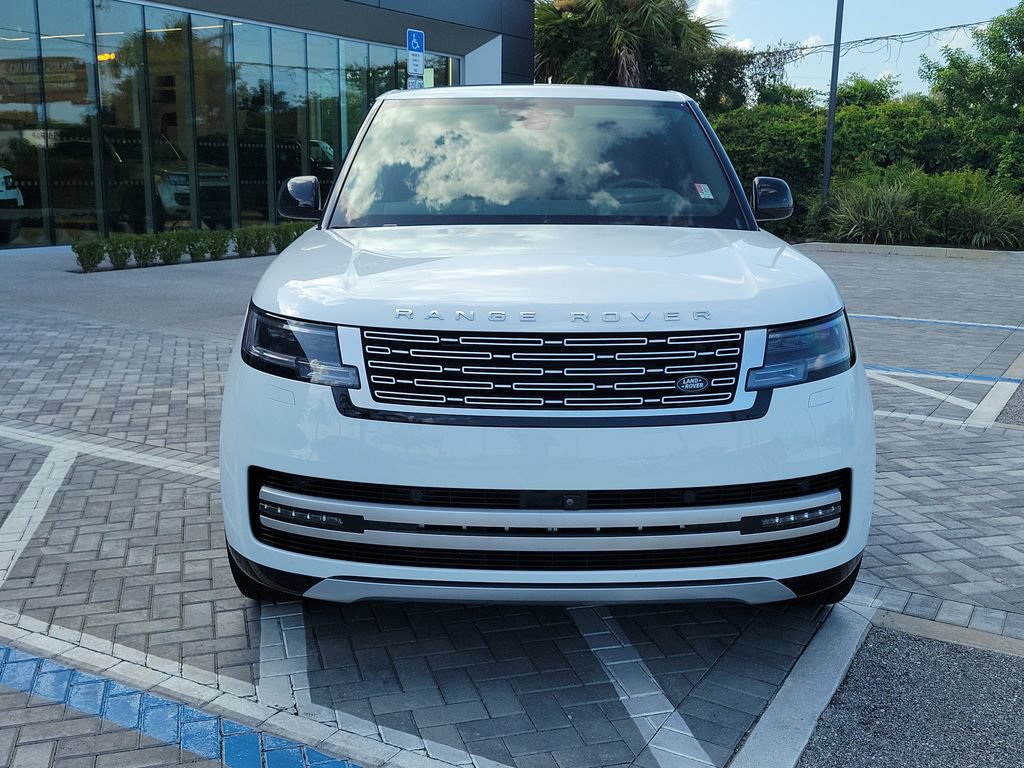 Certified 2025 Land Rover Range Rover Long Wheelbase Autobiography AWD/4WD image 8