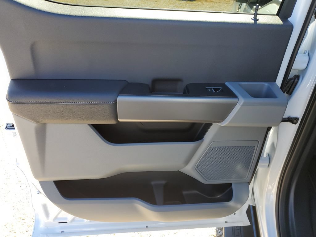 New 2026 Ford F250 XLT w/ FX4 Off-Road Package AWD/4WD image 10
