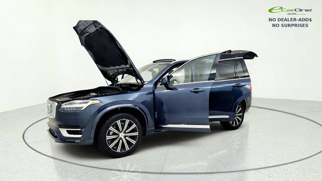 Used 2024 Volvo XC90 B5 Core AWD/4WD image 14