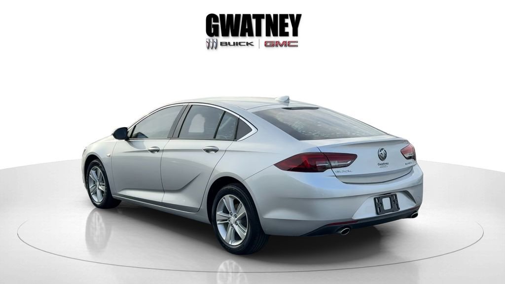 Used 2018 Buick Regal Preferred image 4