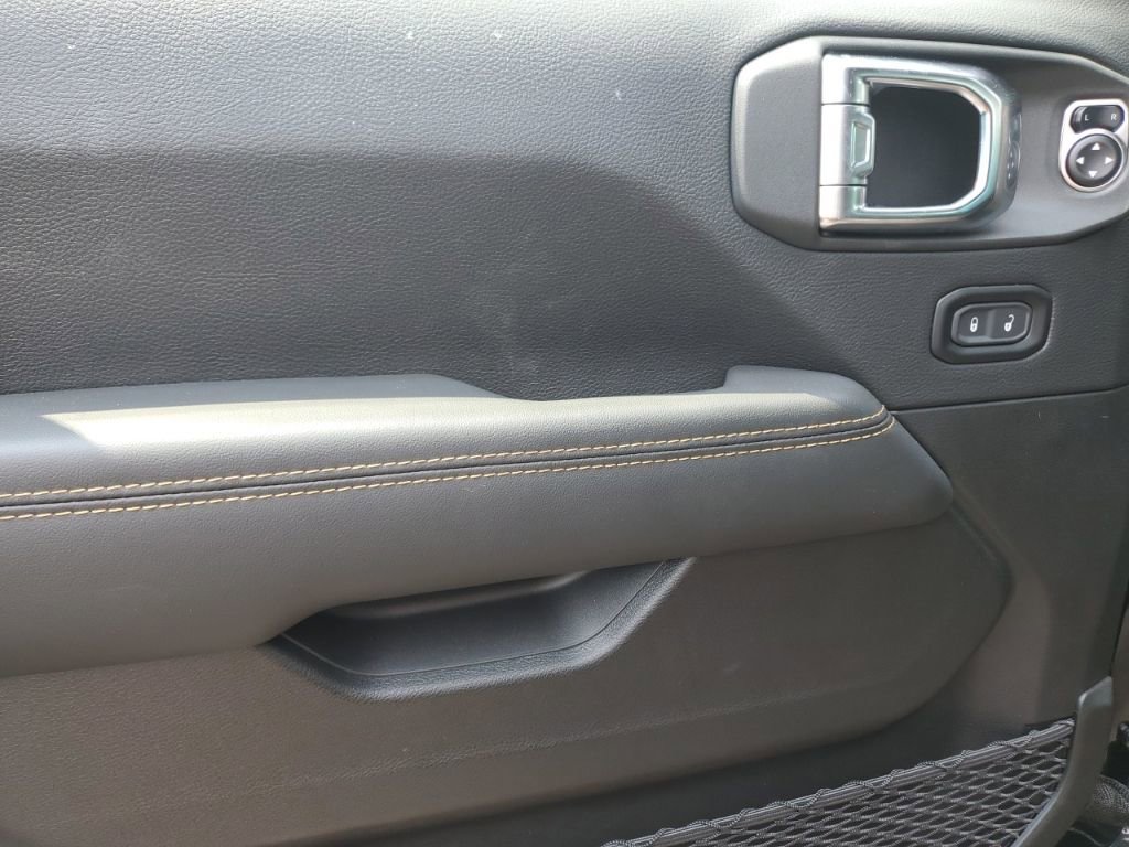 New 2025 Jeep Wrangler Rubicon 392 image 8