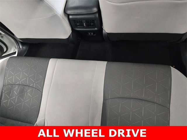 Used 2021 Toyota RAV4 XLE image 12