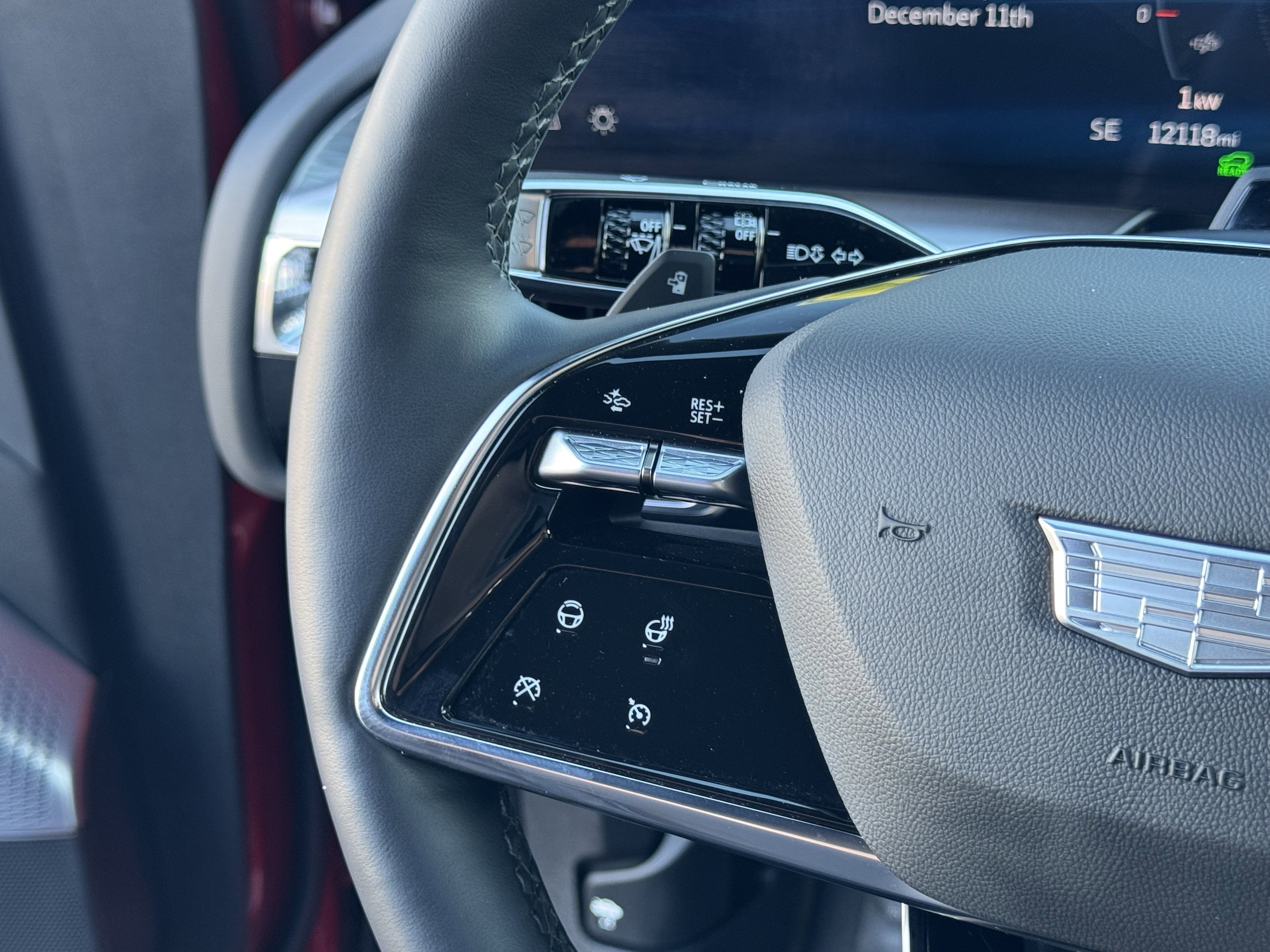 Used 2024 Cadillac Lyriq Luxury w/ LPO, Floor Liner Package image 20