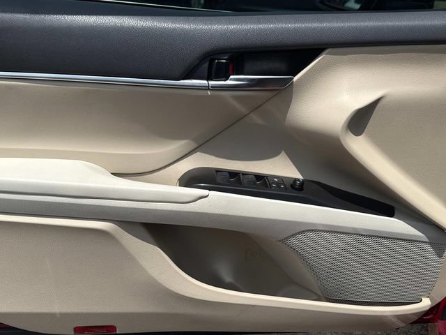 Used 2022 Toyota Camry LE FWD image 24