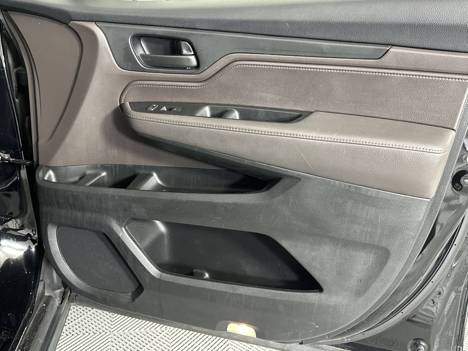 Used 2019 Honda Odyssey EX image 31