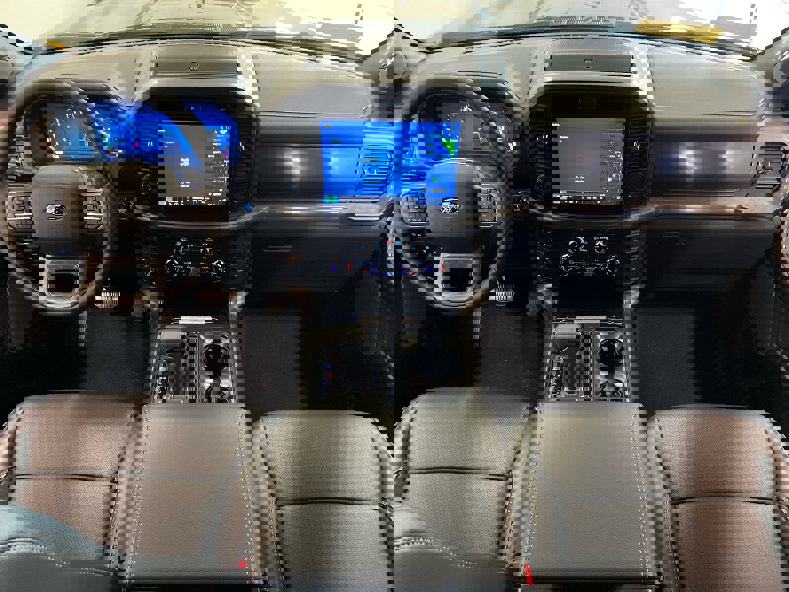 New 2025 Ford F150 Lariat w/ Equipment Group 501A Mid image 25