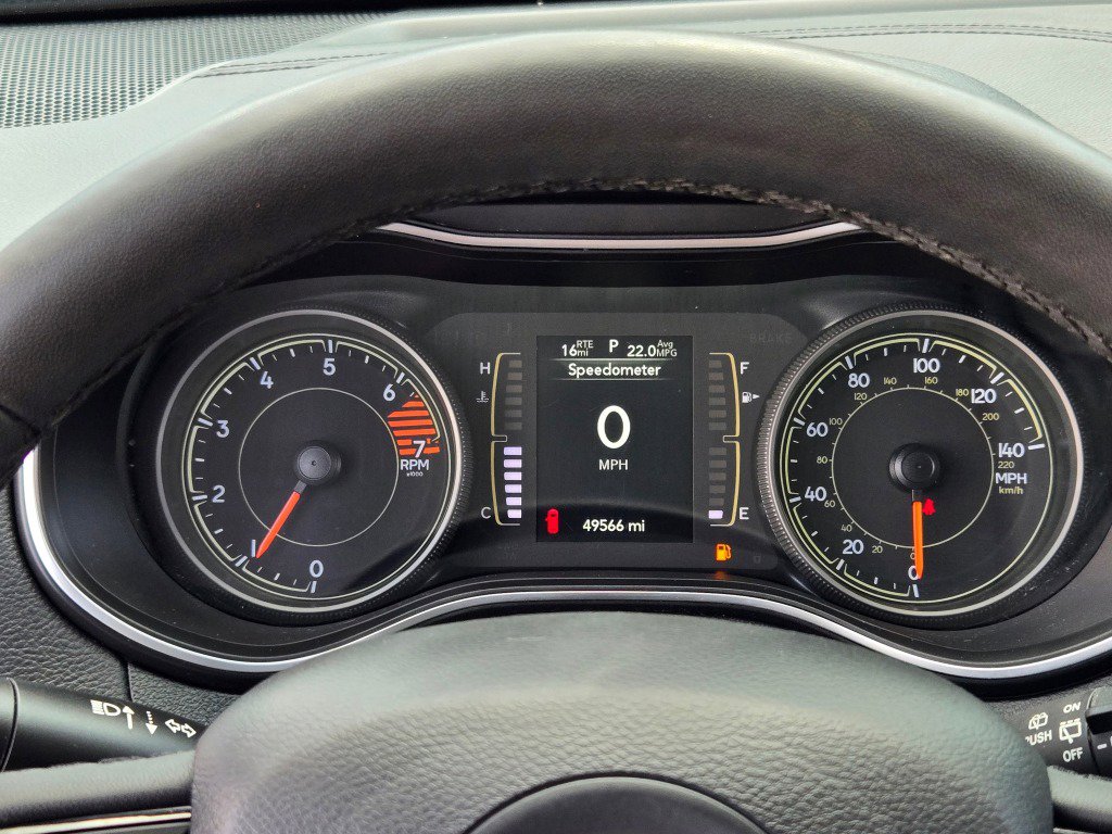 Used 2021 Jeep Cherokee Latitude Plus image 30