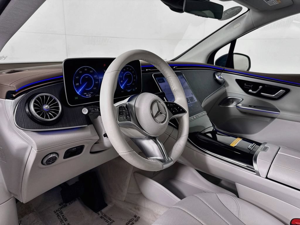 Used 2023 Mercedes-Benz EQE 350+ 4MATIC SUV w/ Exclusive Trim Package image 9