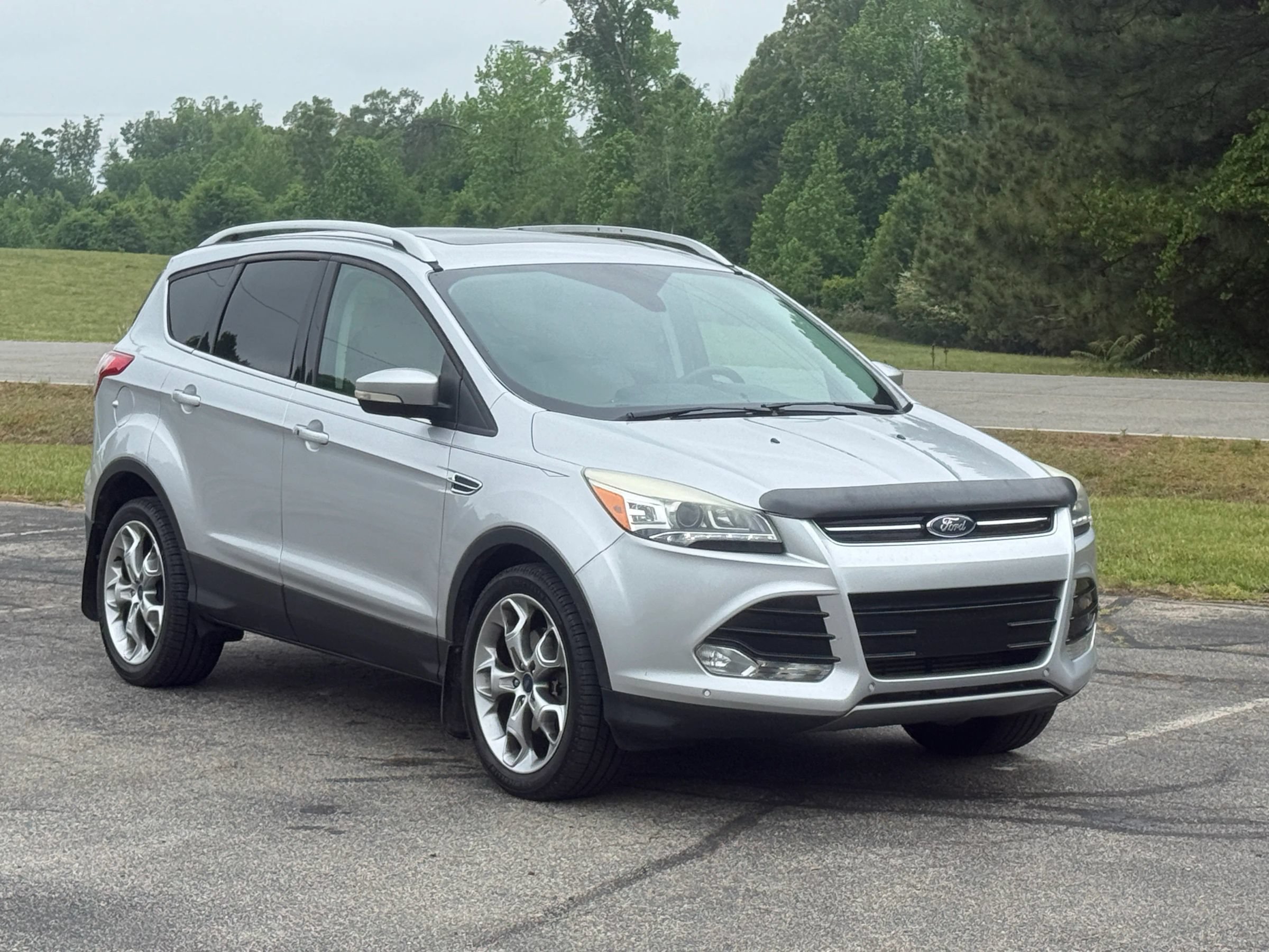 Used 2015 Ford Escape Titanium w/ Equipment Group 301A FWD image 1