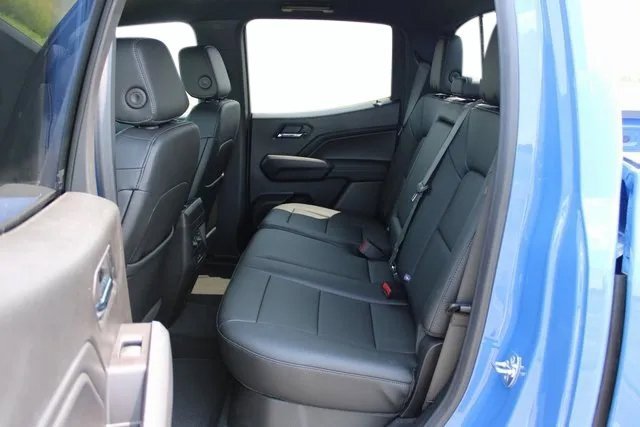 New 2025 GMC Canyon Elevation w/ Convenience Package image 18