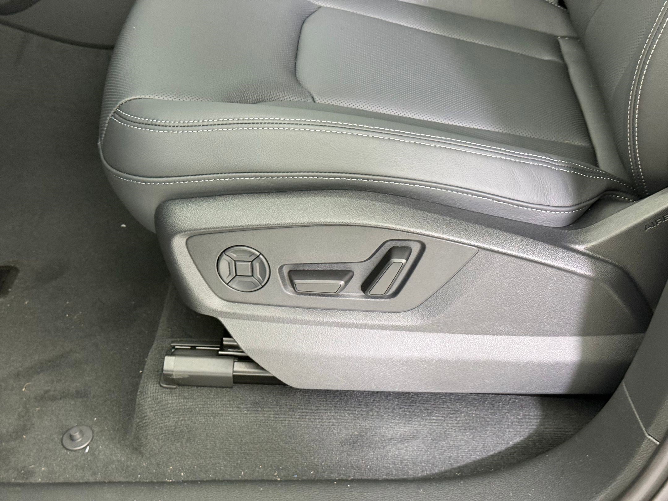 New 2026 Audi Q7 3.0T Premium Plus AWD/4WD image 15