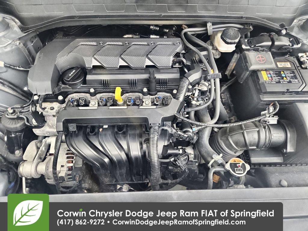 Used 2025 Hyundai Venue SEL FWD image 35