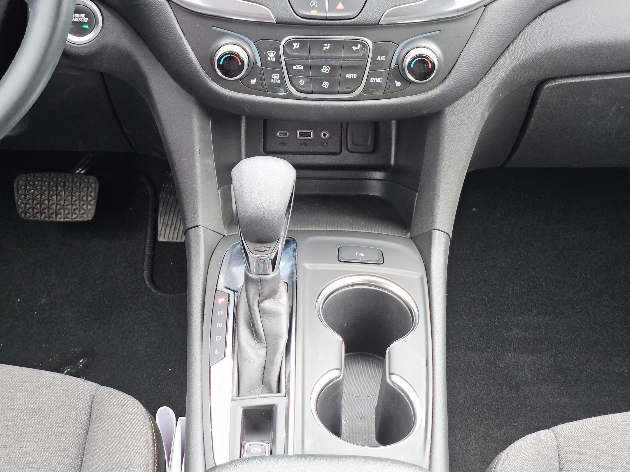 Used 2024 Chevrolet Equinox LT image 19