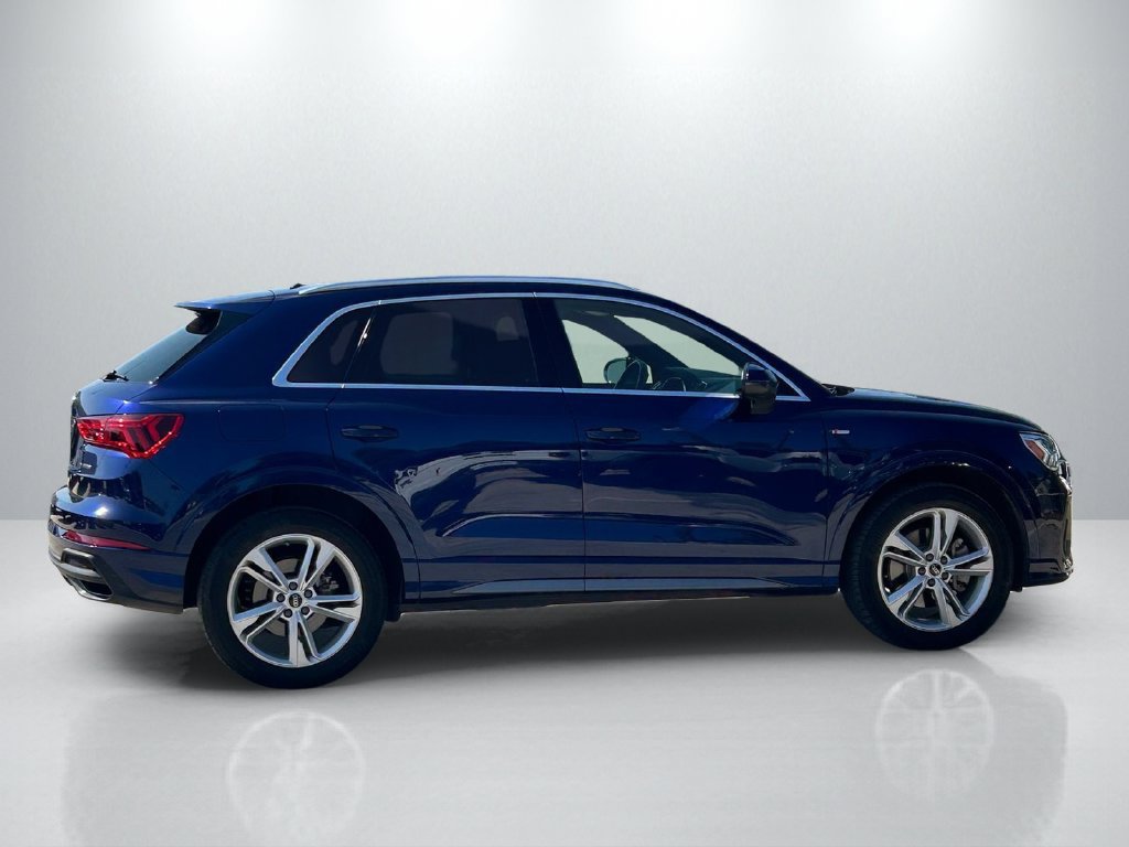 Used 2023 Audi Q3 2.0T Premium Plus w/ Premium Plus Package AWD/4WD image 4