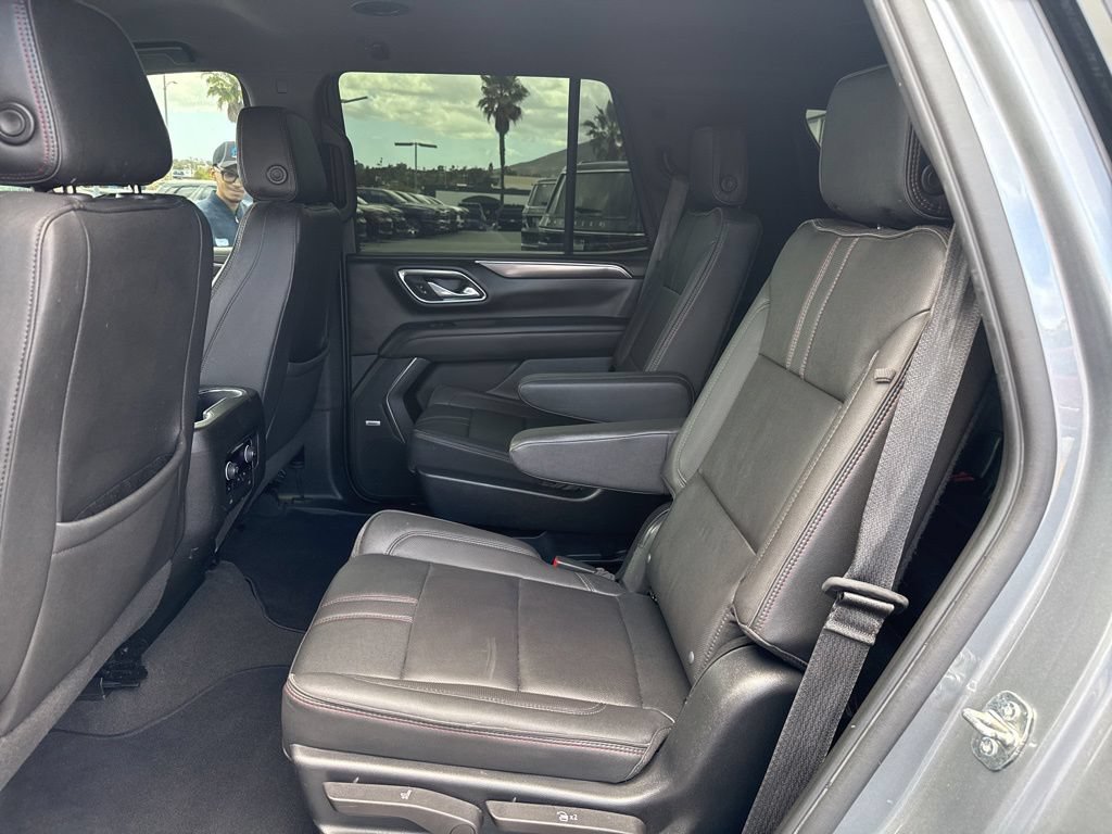 Used 2022 Chevrolet Tahoe RST w/ Luxury Package AWD/4WD image 17