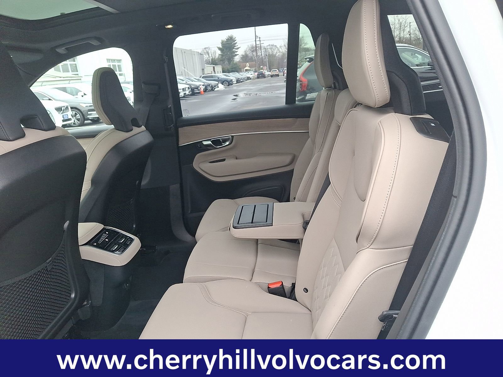 Certified 2025 Volvo XC90 B5 Plus image 11