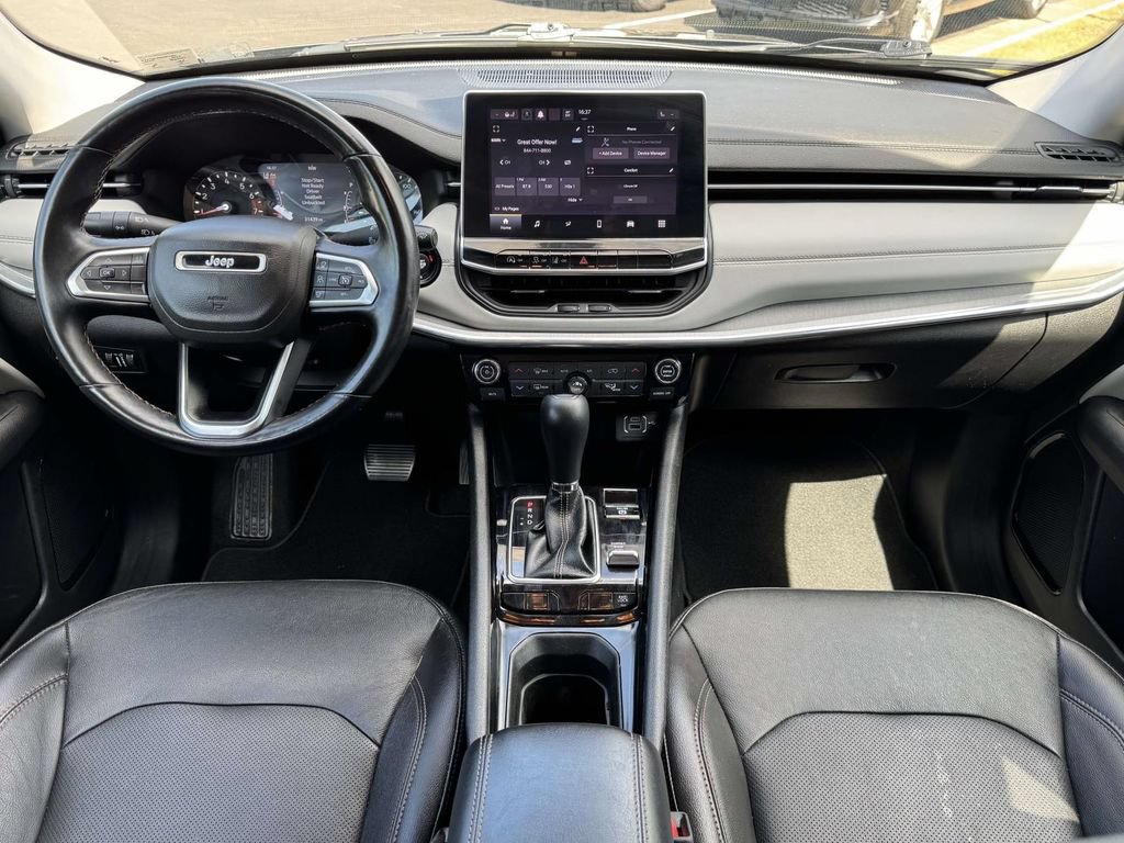 Used 2022 Jeep Compass Limited AWD/4WD image 2