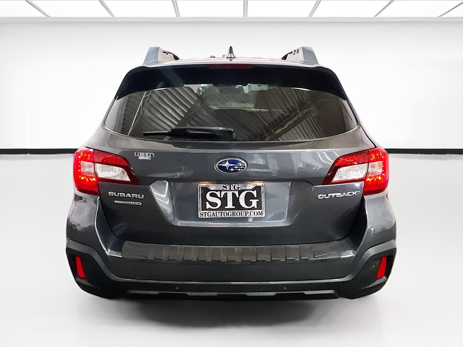 Used 2019 Subaru Outback 2.5i Limited AWD/4WD image 5