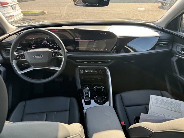 Used 2025 Audi Q5 Premium w/ Convenience Package AWD/4WD image 11