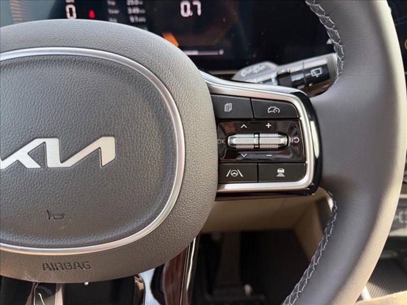 New 2026 Kia Carnival EX image 20