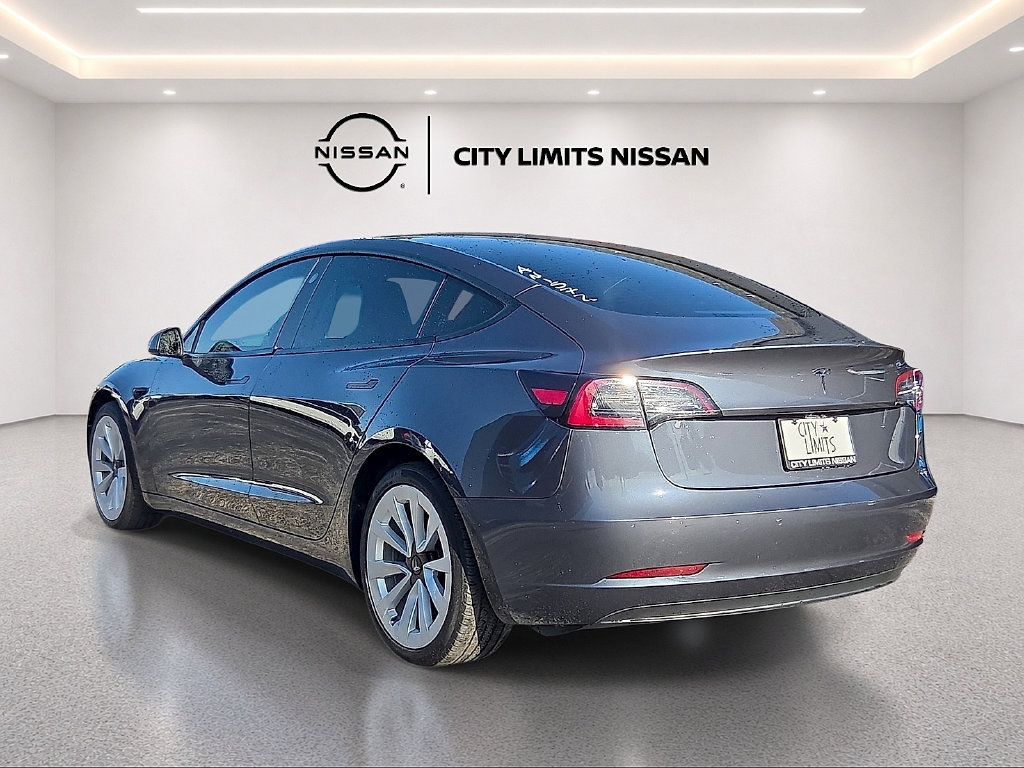 Used 2023 Tesla Model 3 Standard Range RWD image 4