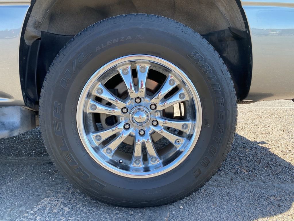 Used 2001 GMC Yukon XL SLT image 17