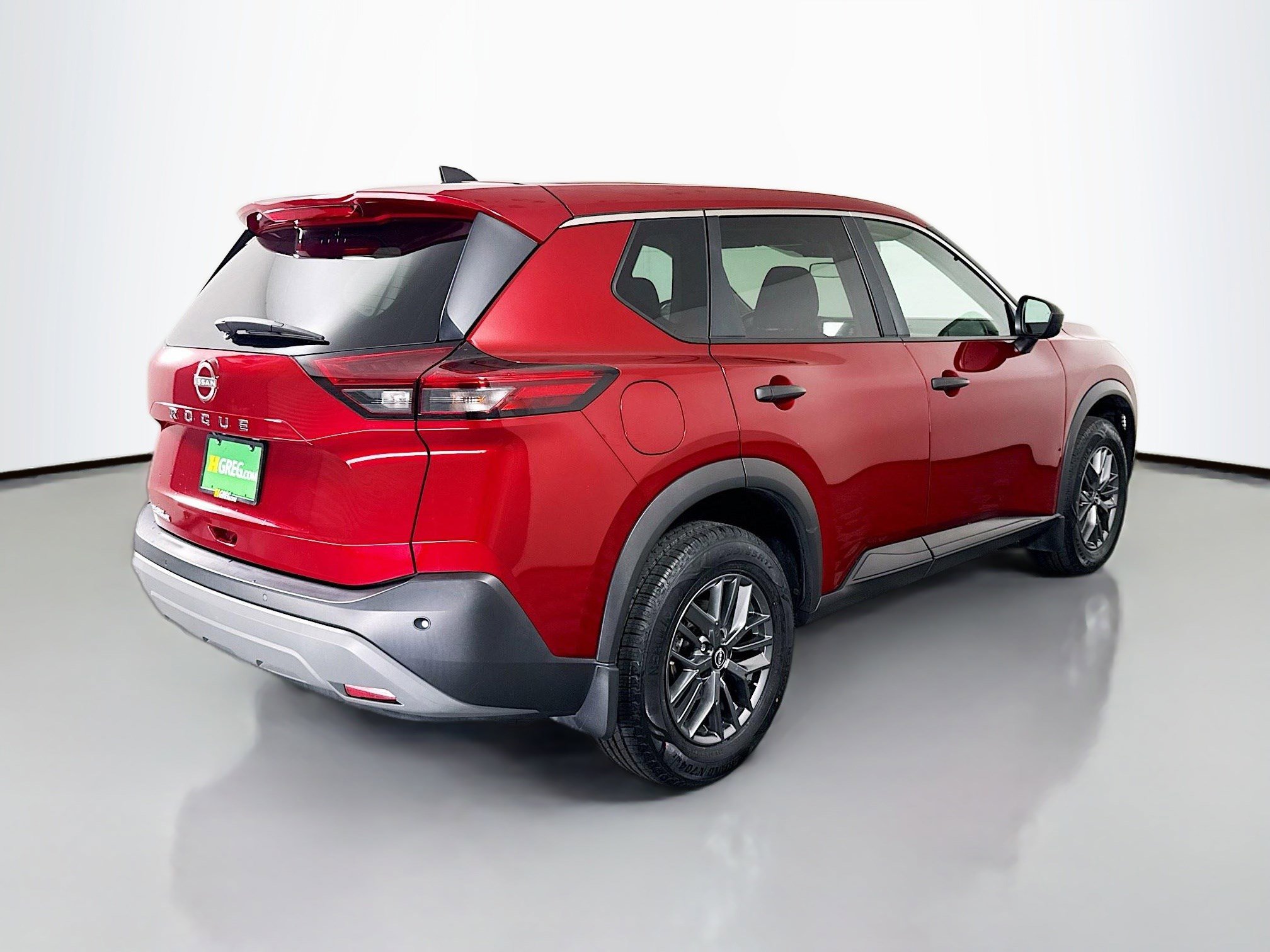 Used 2023 Nissan Rogue S image 10