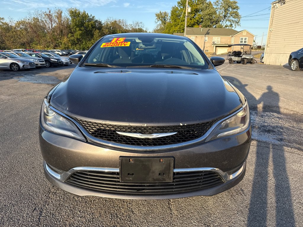 Used 2015 Chrysler 200 Limited w/ Convenience Group FWD image 3