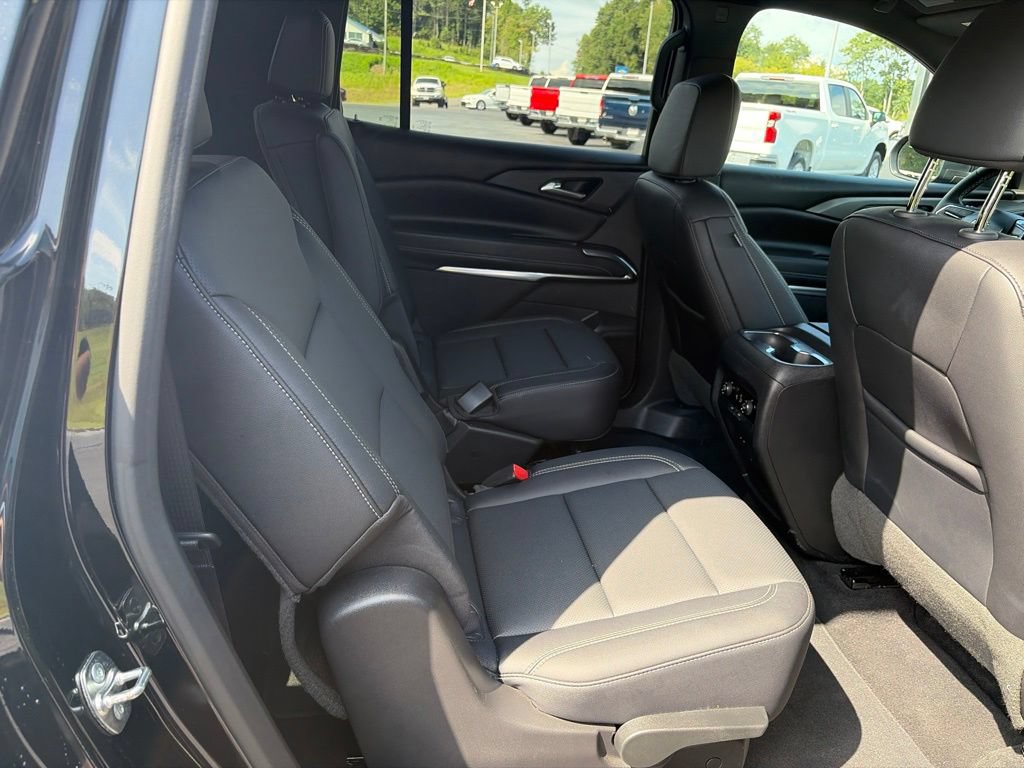 Used 2026 Chevrolet Traverse LT AWD/4WD image 36