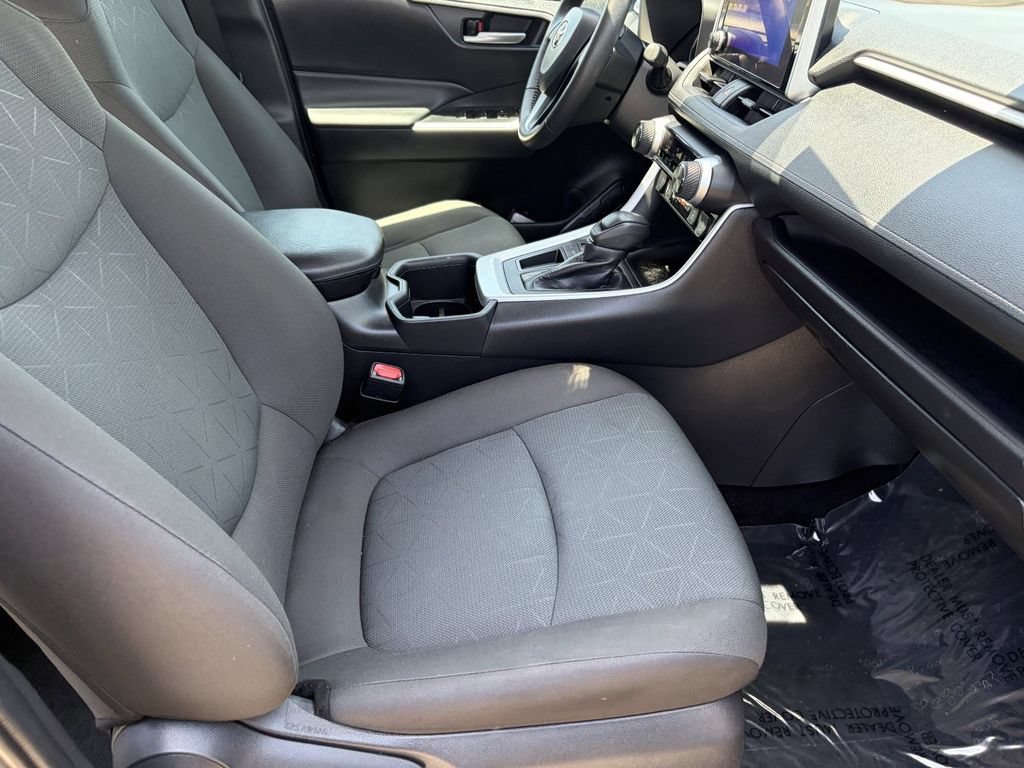 Used 2024 Toyota RAV4 XLE w/ Convenience Package FWD image 17
