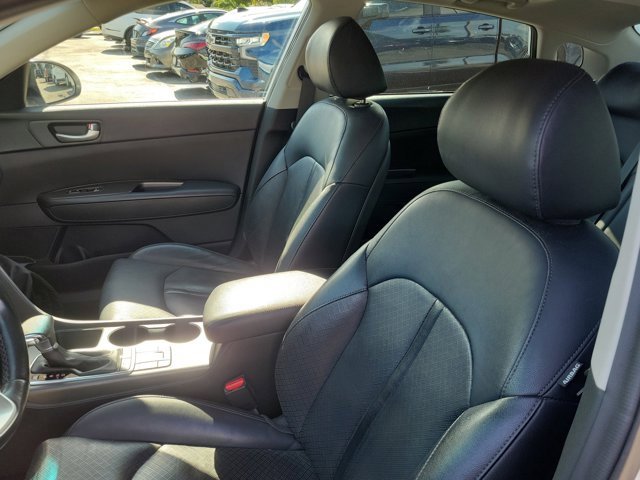 Used 2020 Kia Optima SE image 5