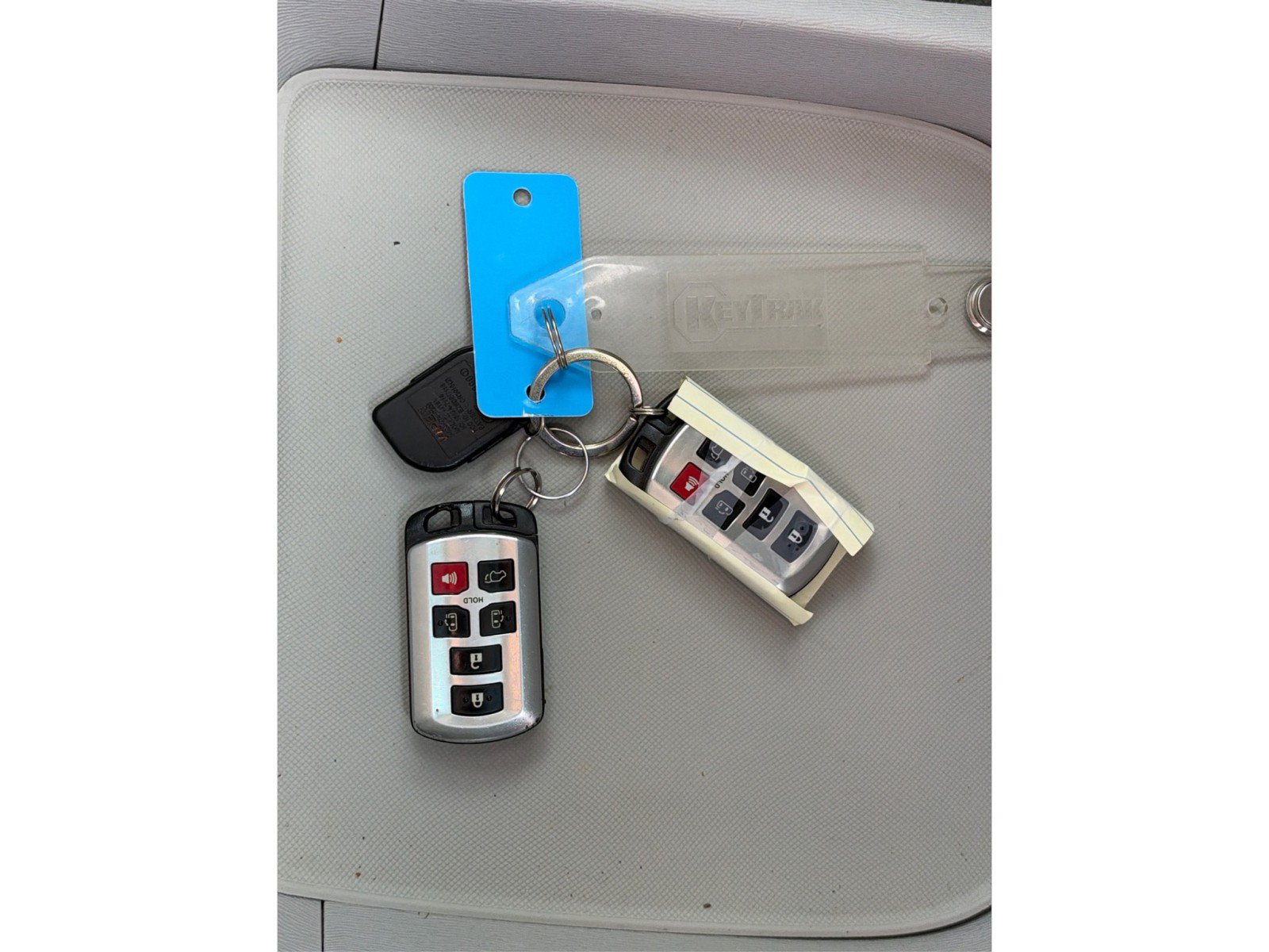 Used 2014 Toyota Sienna XLE FWD image 44