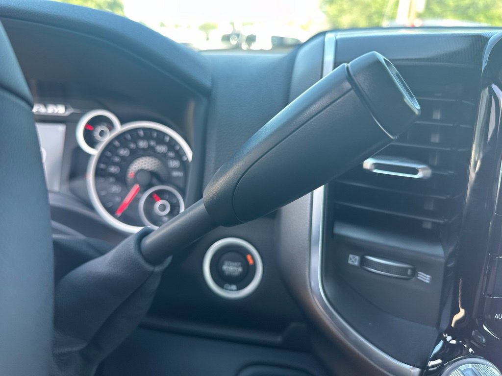New 2026 RAM 3500 Big Horn AWD/4WD image 27