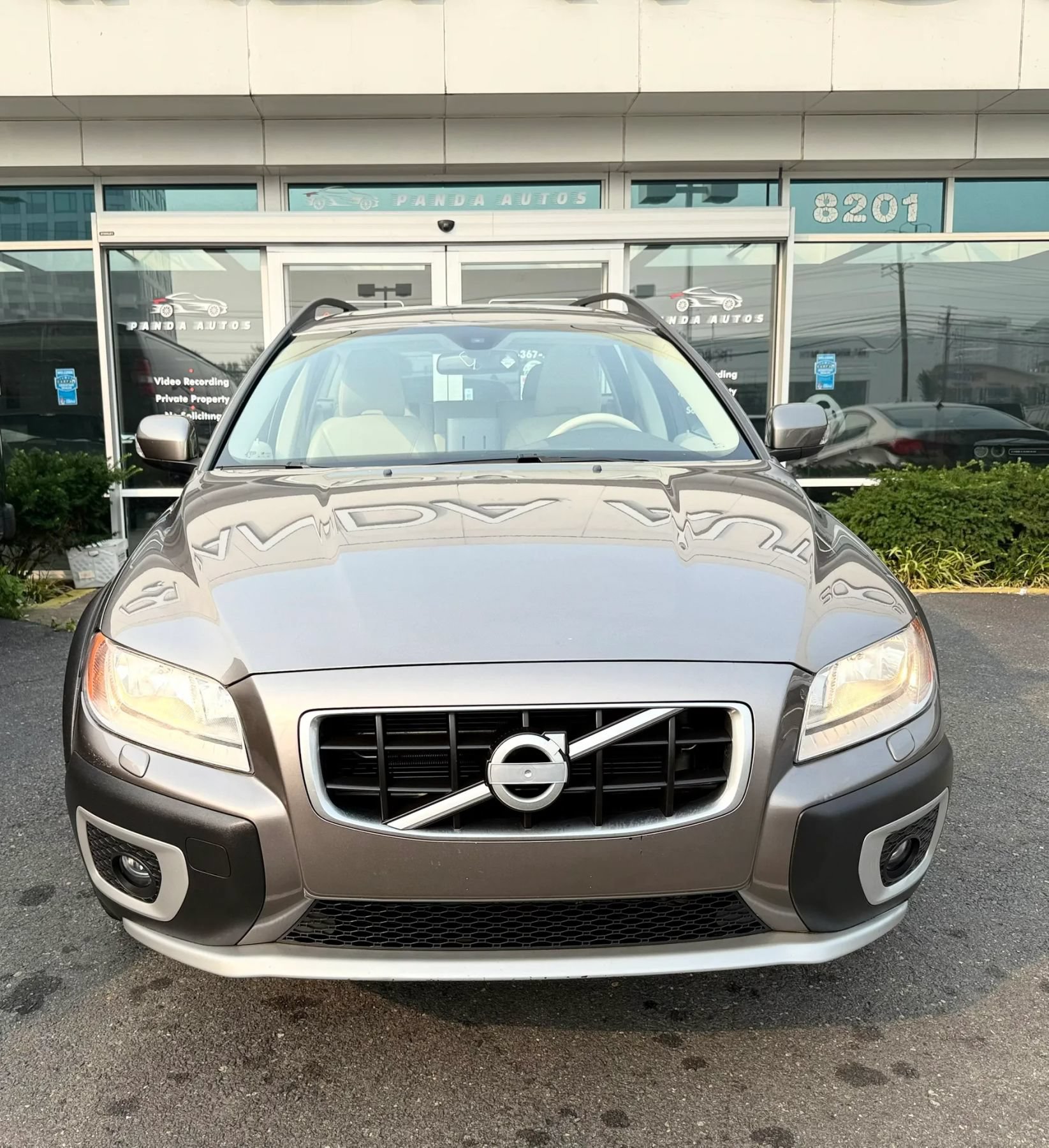 Used 2010 Volvo XC70 3.2 AWD/4WD image 2