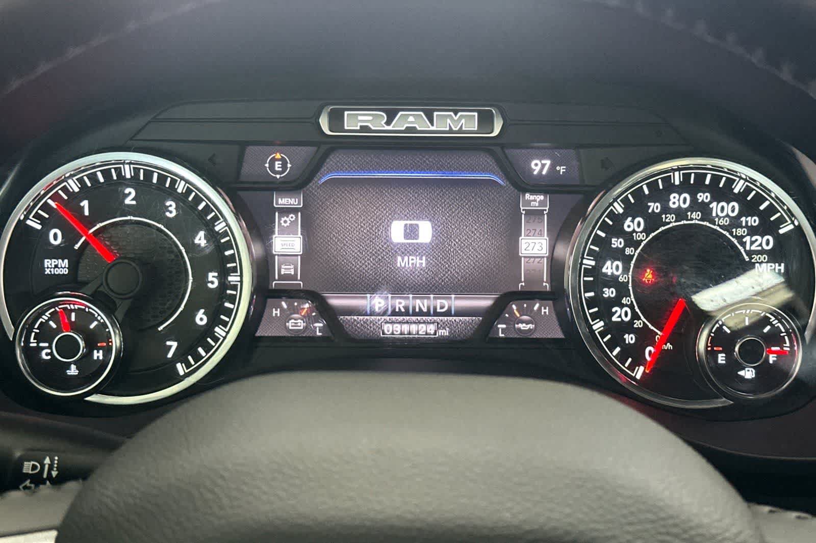 Used 2023 RAM 1500 Laramie AWD/4WD image 28