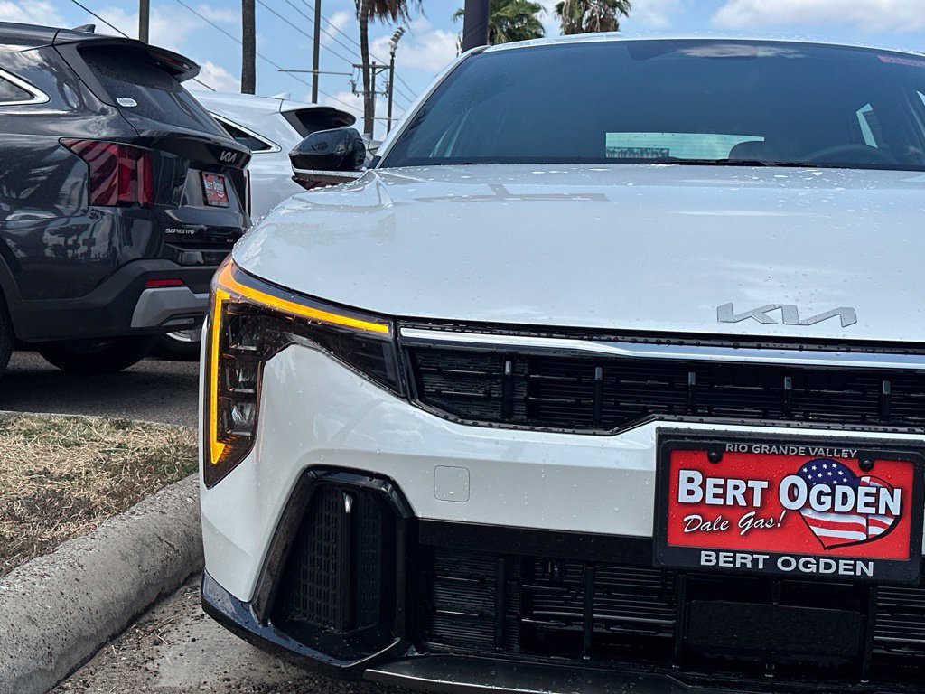 New 2026 Kia K4 GT-Line FWD image 3